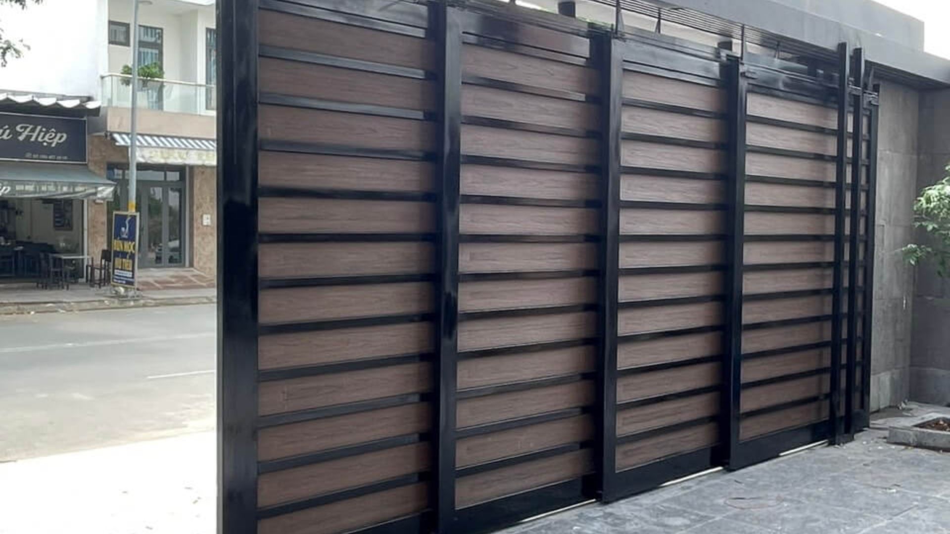 mẫu cửa cổng sắt lùa đẹp